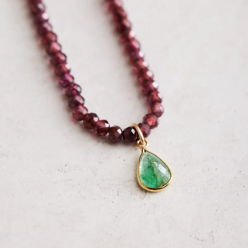 Silver Necklace with Crystal-Garnet & Emerald Necklace