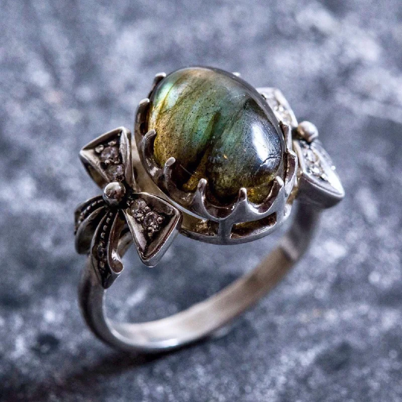 Custom Silver Engagement Ring-Labradorite Ring - Green Ribbon Ring - Vintage Bow Ring