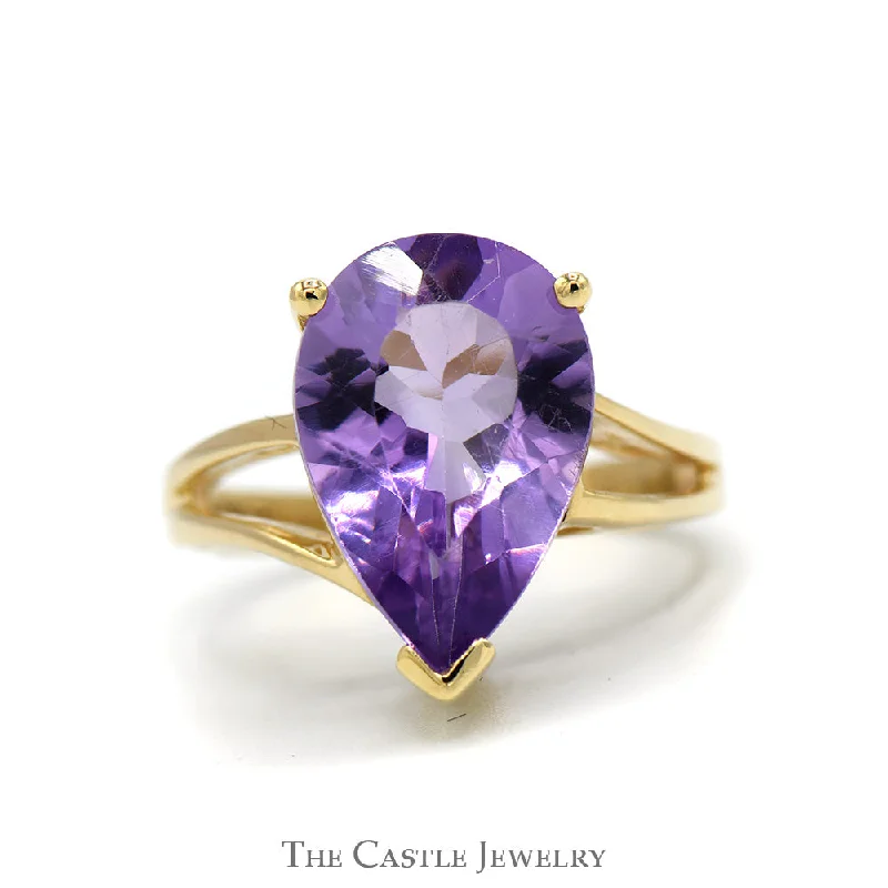 Elegant Platinum Wedding Band-Pear Cut Amethyst Ring with Split Shank Sides in 10k Yellow Gold